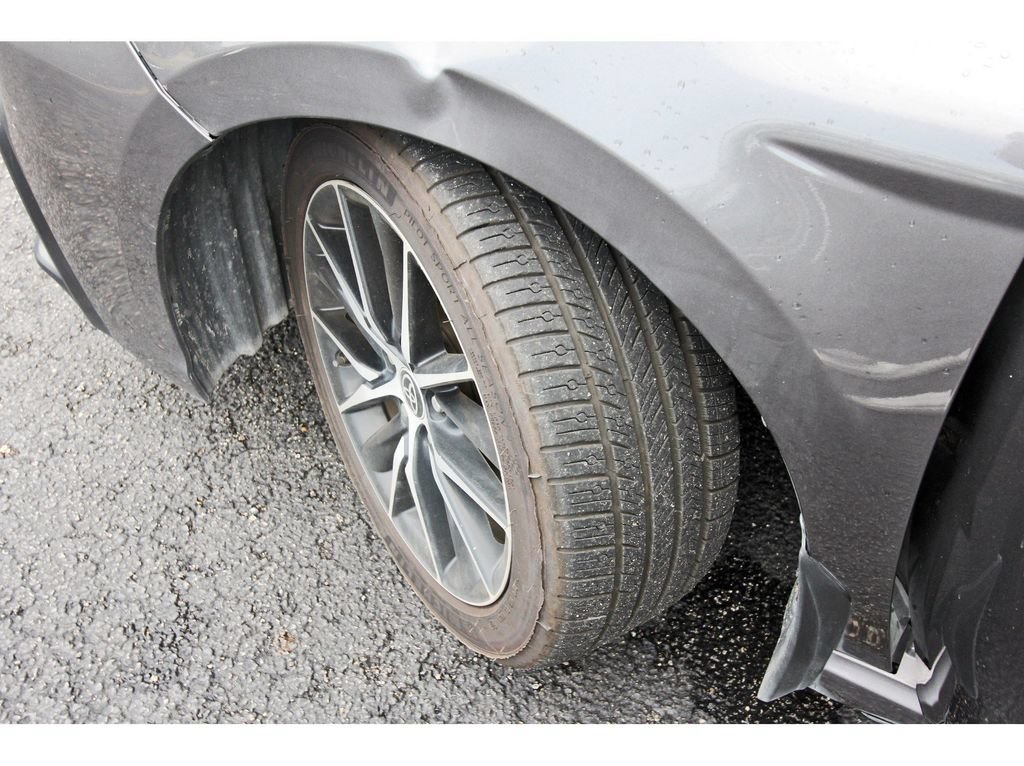 Used 2024 Toyota Camry SE FWD image 33