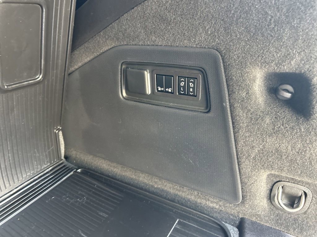 Used 2024 Cadillac Escalade V w/ LPO, Floor Liner Package AWD/4WD image 50