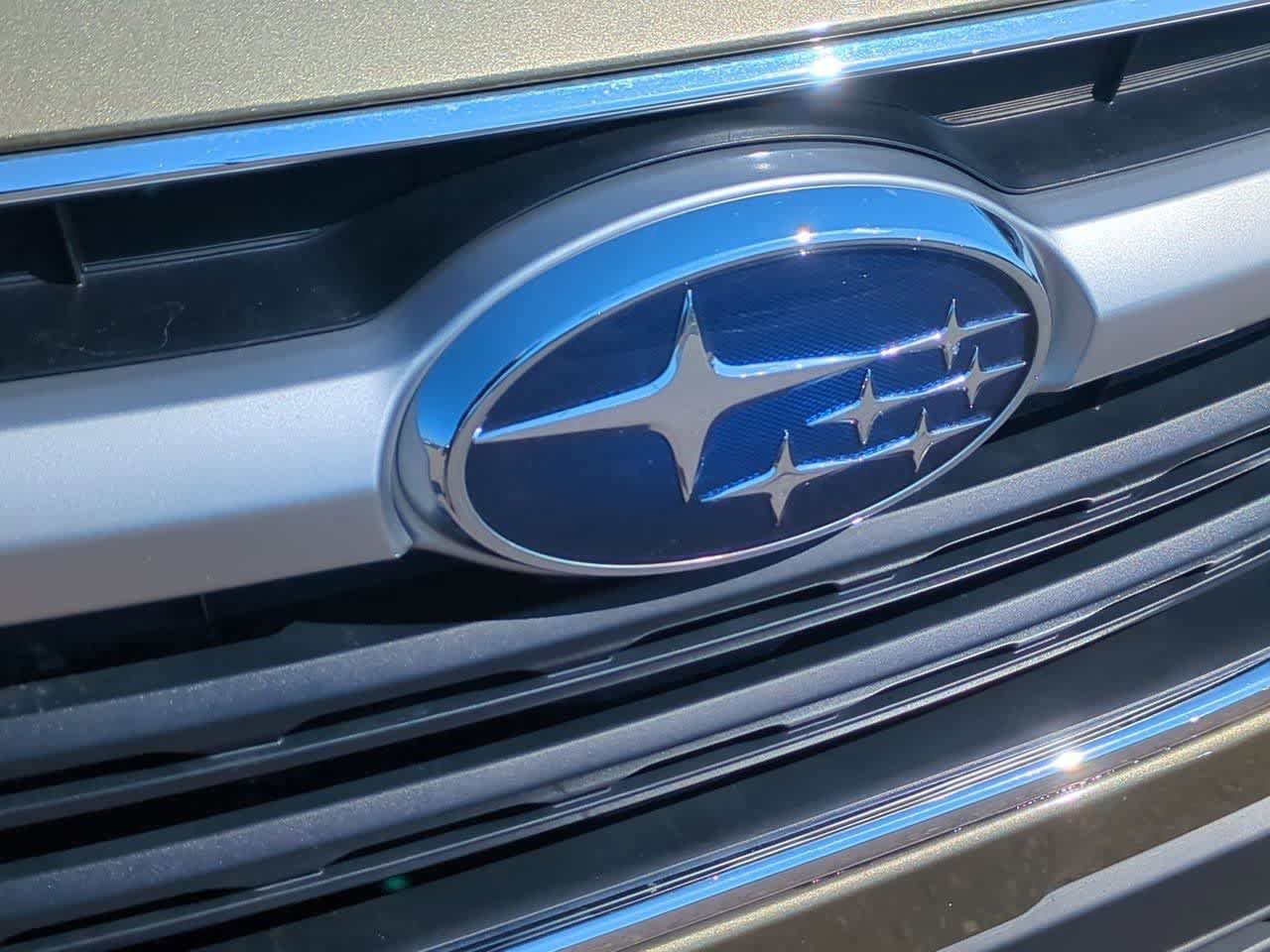 Used 2020 Subaru Outback Premium image 11