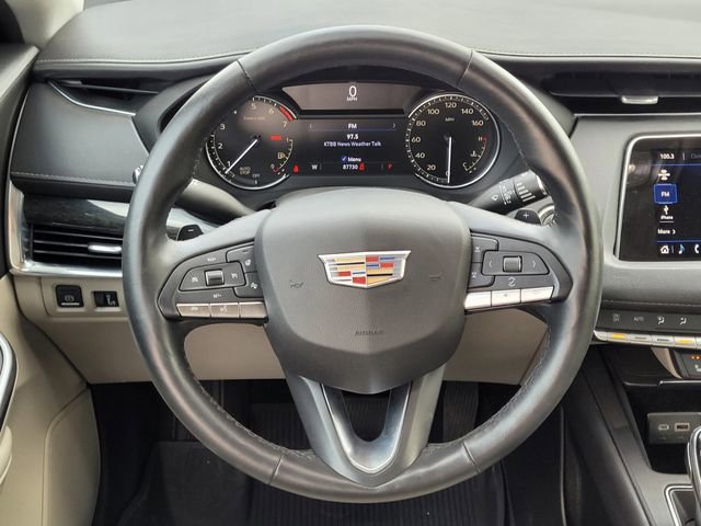 Used 2021 Cadillac XT4 Premium Luxury w/ Cold Weather Package image 10