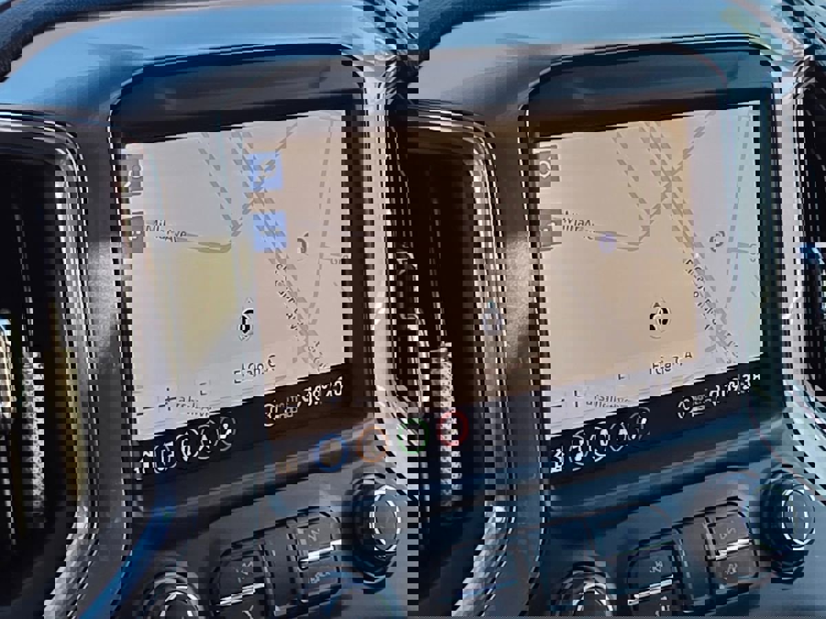 Used 2020 Chevrolet Silverado 2500 LTZ w/ LTZ Premium Package image 38