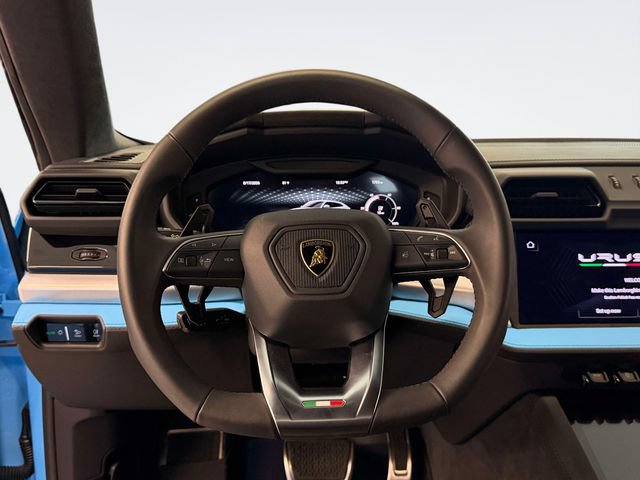 Used 2025 Lamborghini Urus SE AWD/4WD image 14
