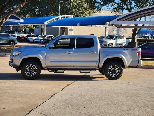 Used 2020 Toyota Tacoma TRD Sport w/ Technology Package image 13