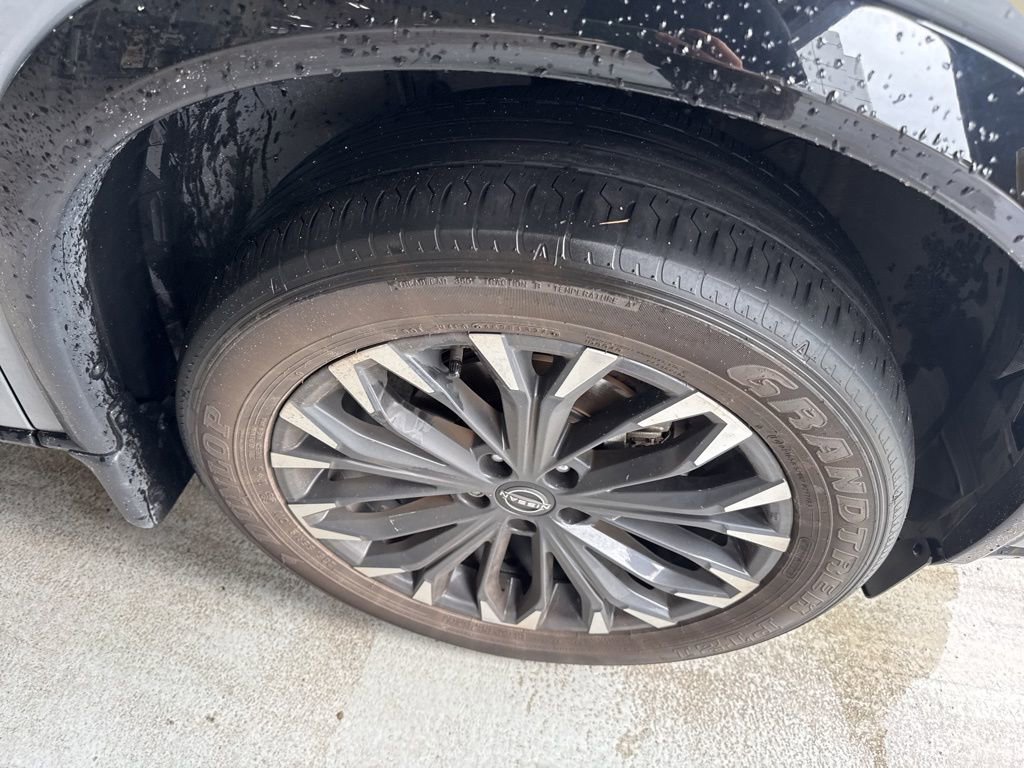 Certified 2024 Nissan Rogue Platinum w/ Platinum Premium Package image 9