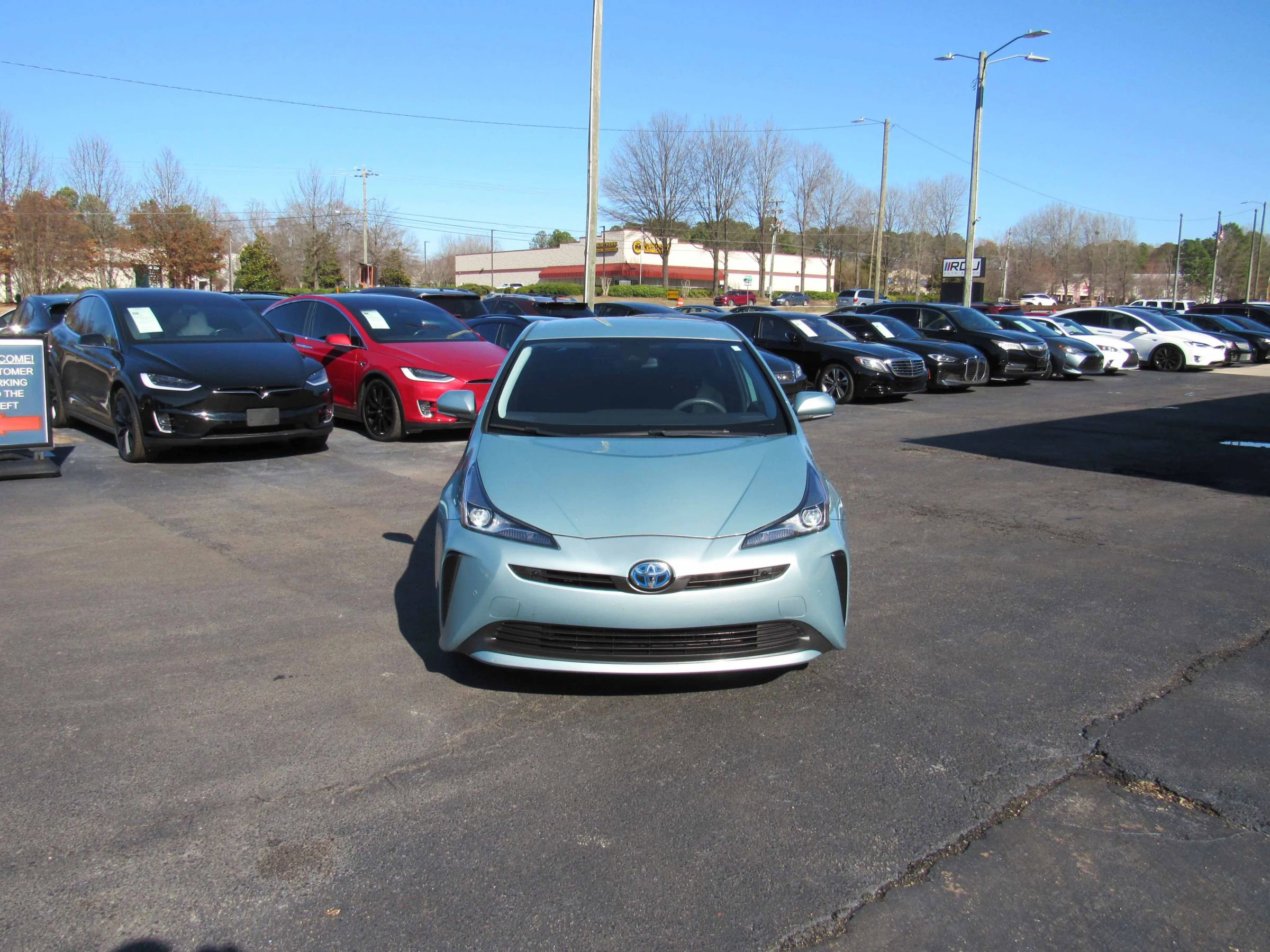 Used 2022 Toyota Prius LE image 13