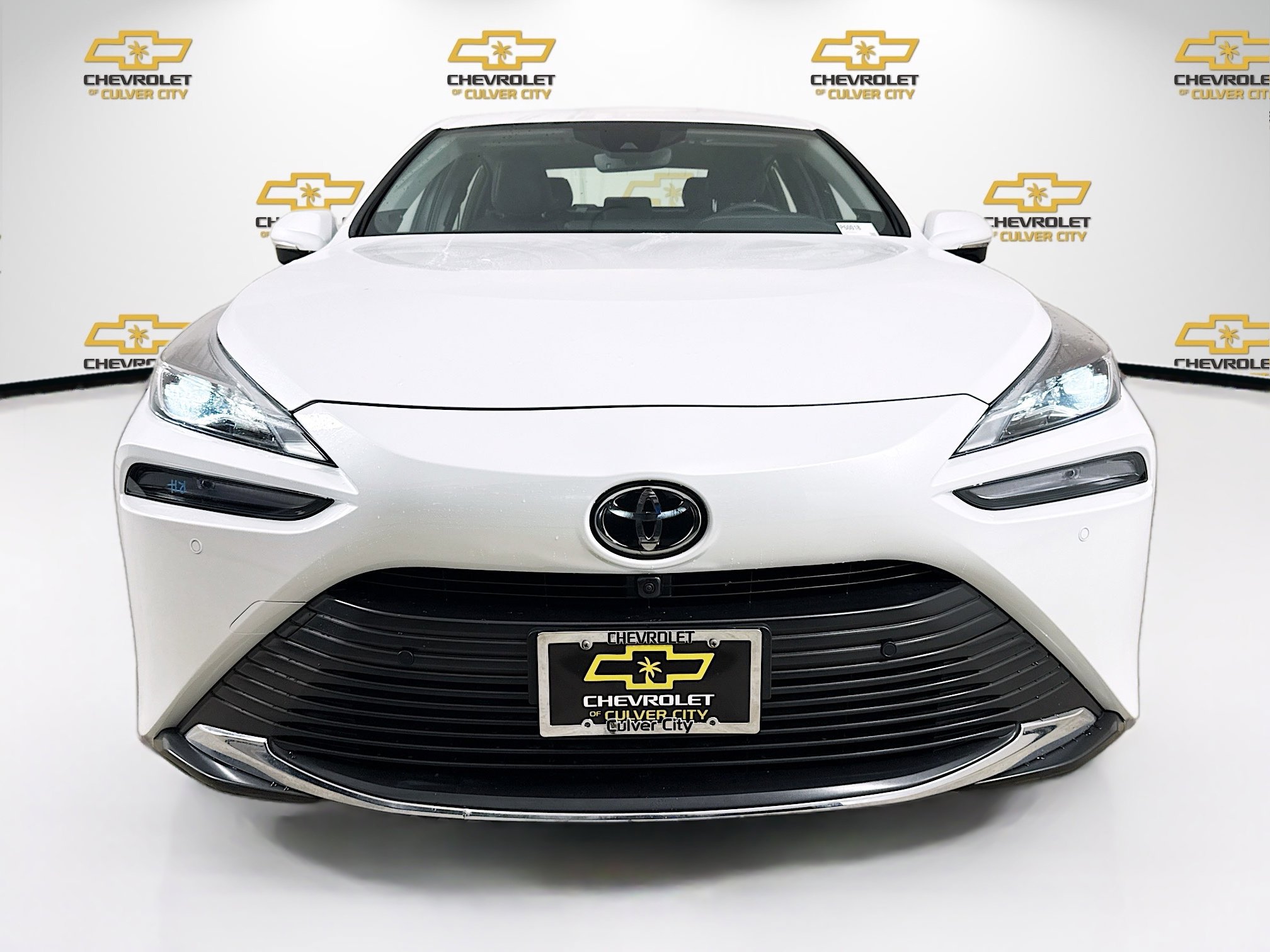 Used 2023 Toyota Mirai XLE w/ Advanced Technology Package image 2