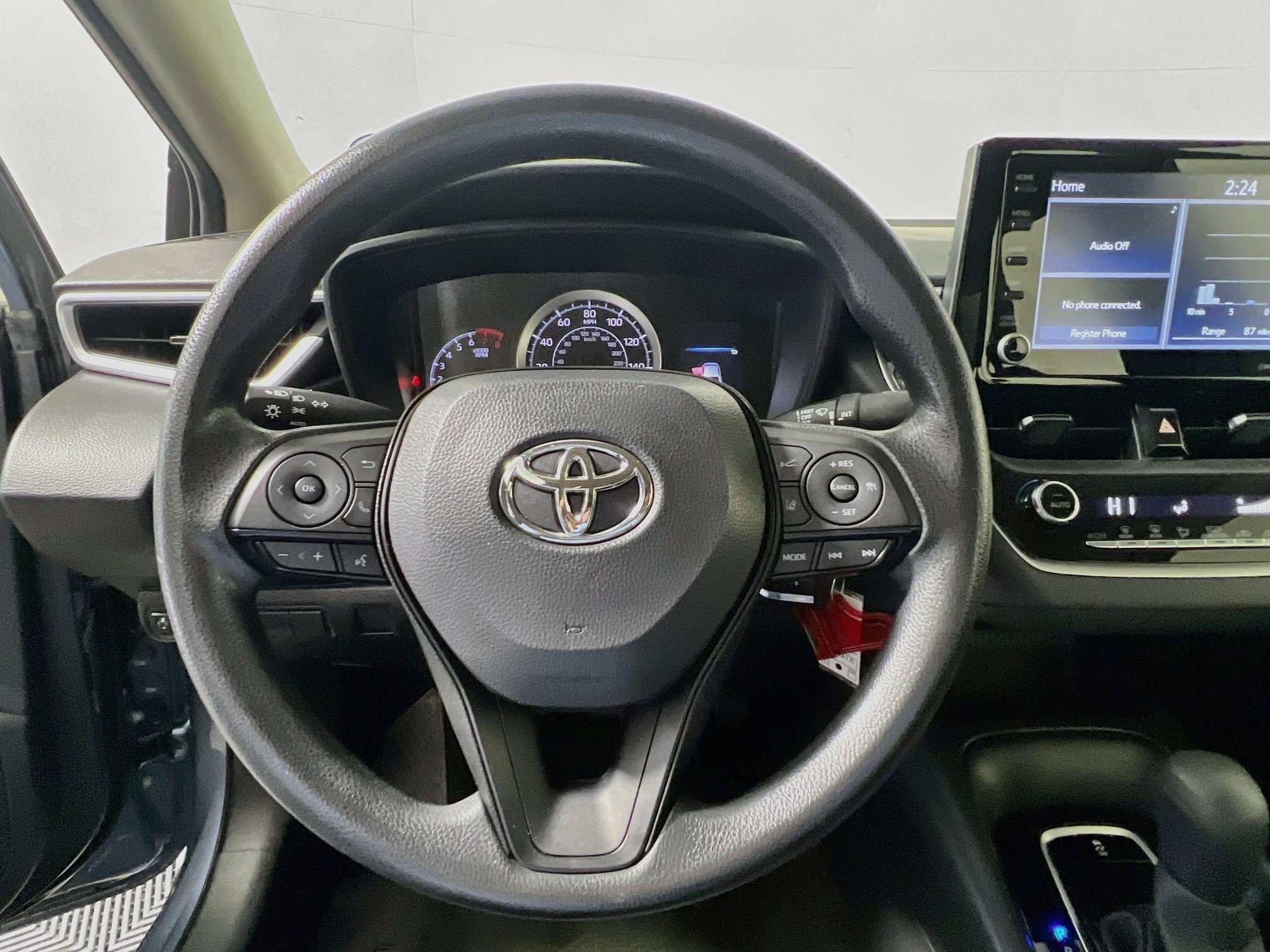 Used 2022 Toyota Corolla LE FWD image 18
