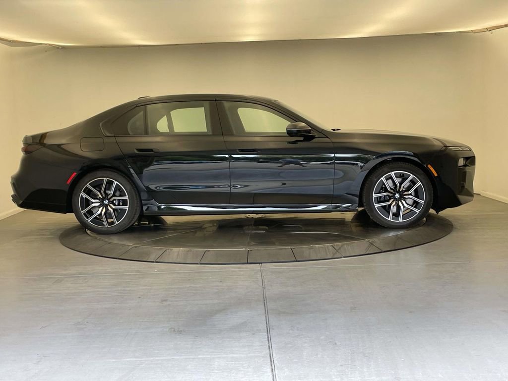 New 2025 BMW 760i xDrive AWD/4WD image 6