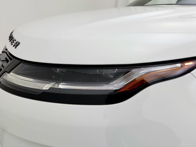 New 2025 Land Rover Range Rover Evoque S image 31