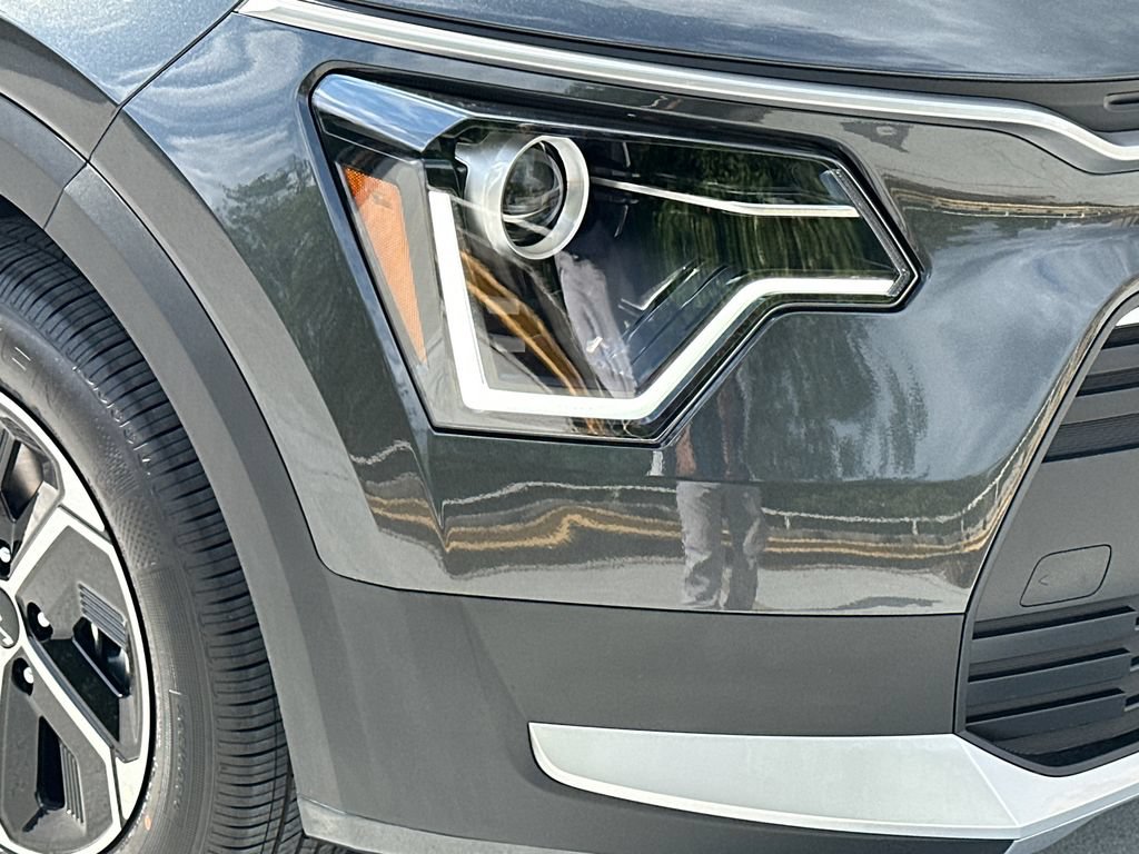 New 2026 Kia Niro EX FWD image 10
