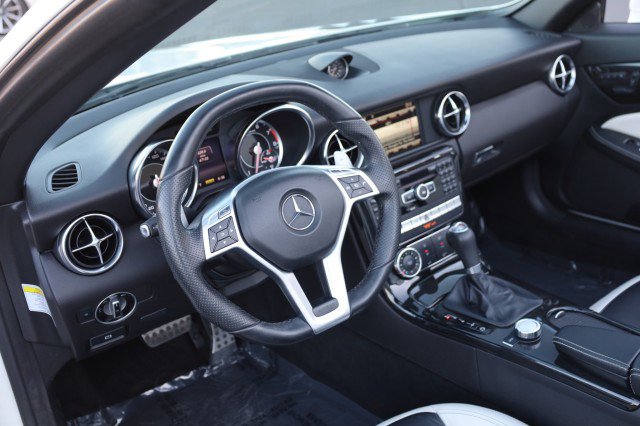 Used 2014 Mercedes-Benz SLK 55 AMG image 25