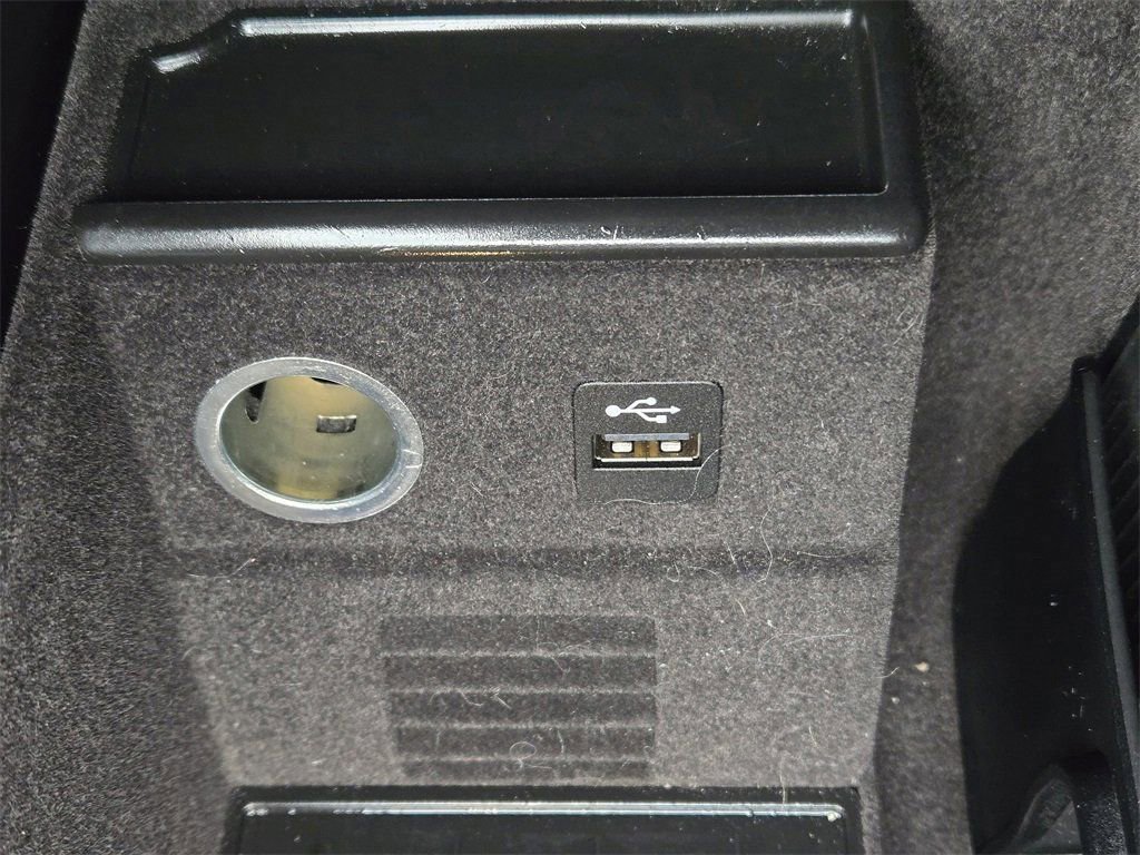 Used 2019 BMW 740i xDrive w/ Executive Package image 22