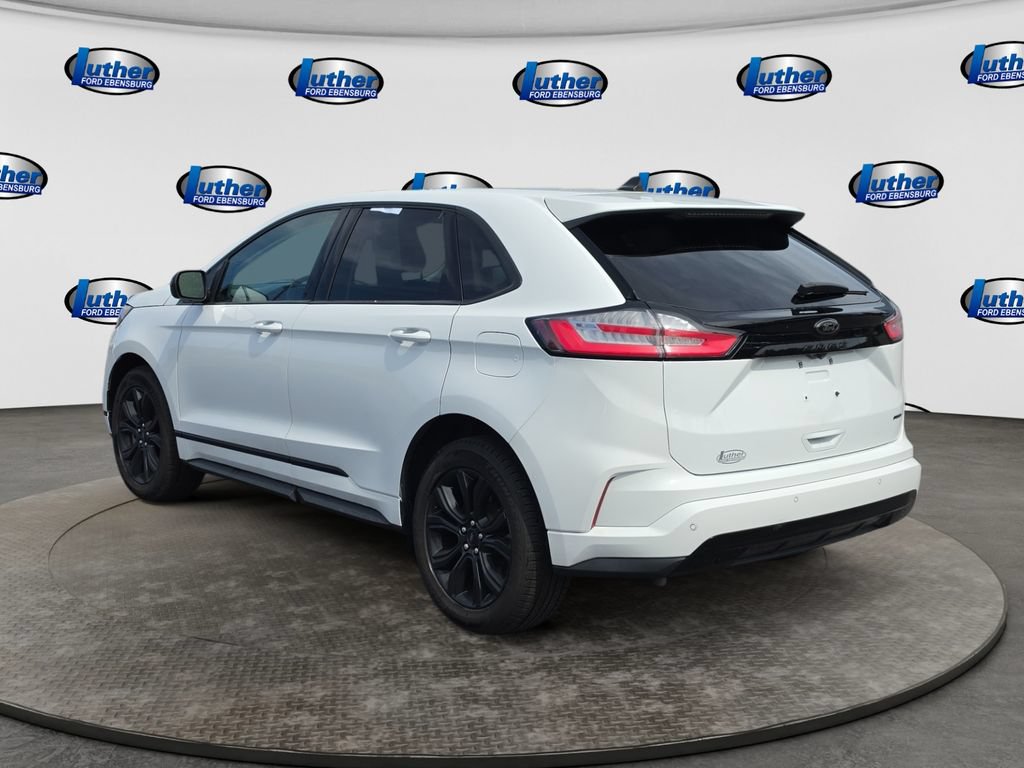 Used 2024 Ford Edge SE w/ Black Appearance Package AWD/4WD image 3