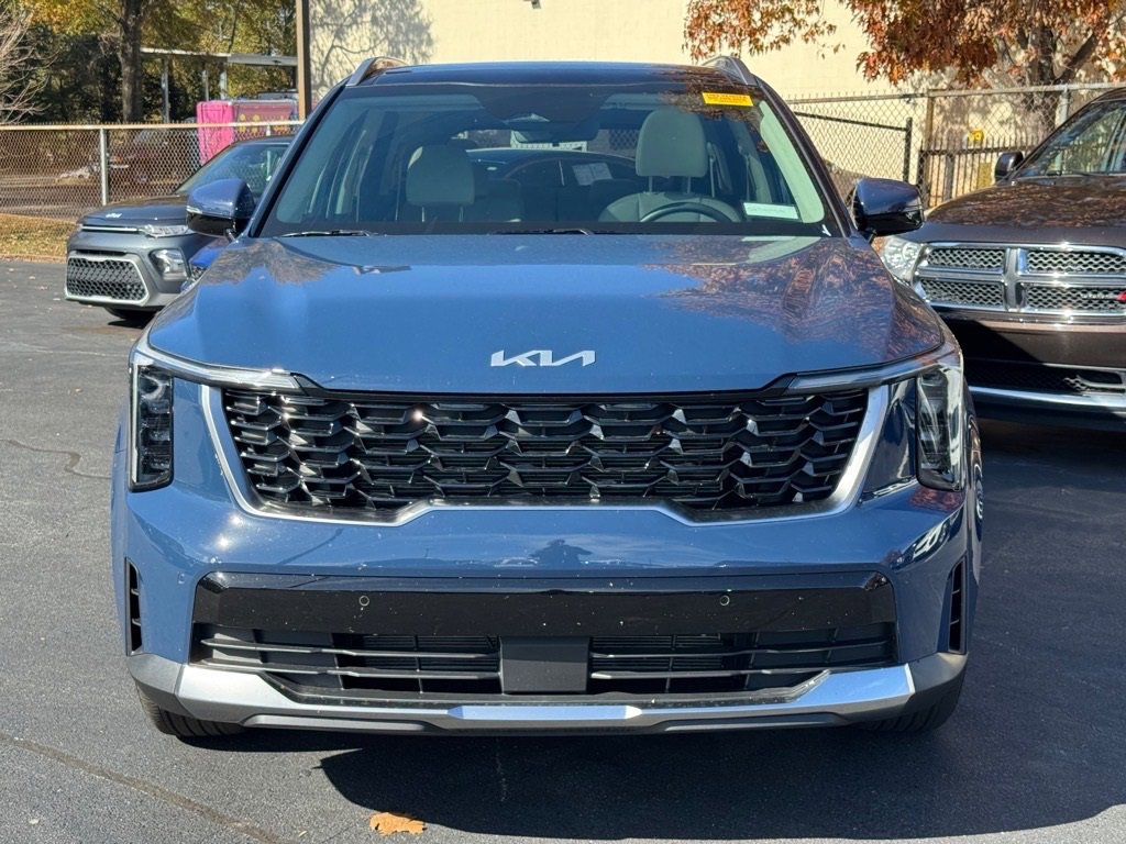 Used 2025 Kia Sorento S w/ Panoramic Sunroof Package image 8