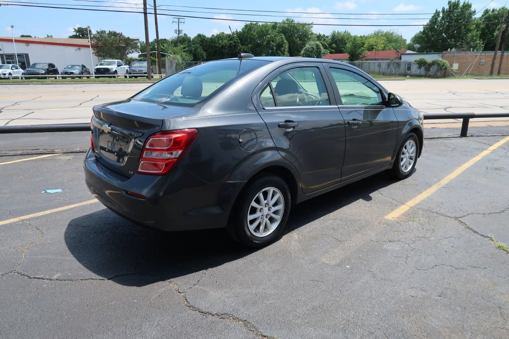 Used 2019 Chevrolet Sonic LT FWD image 3