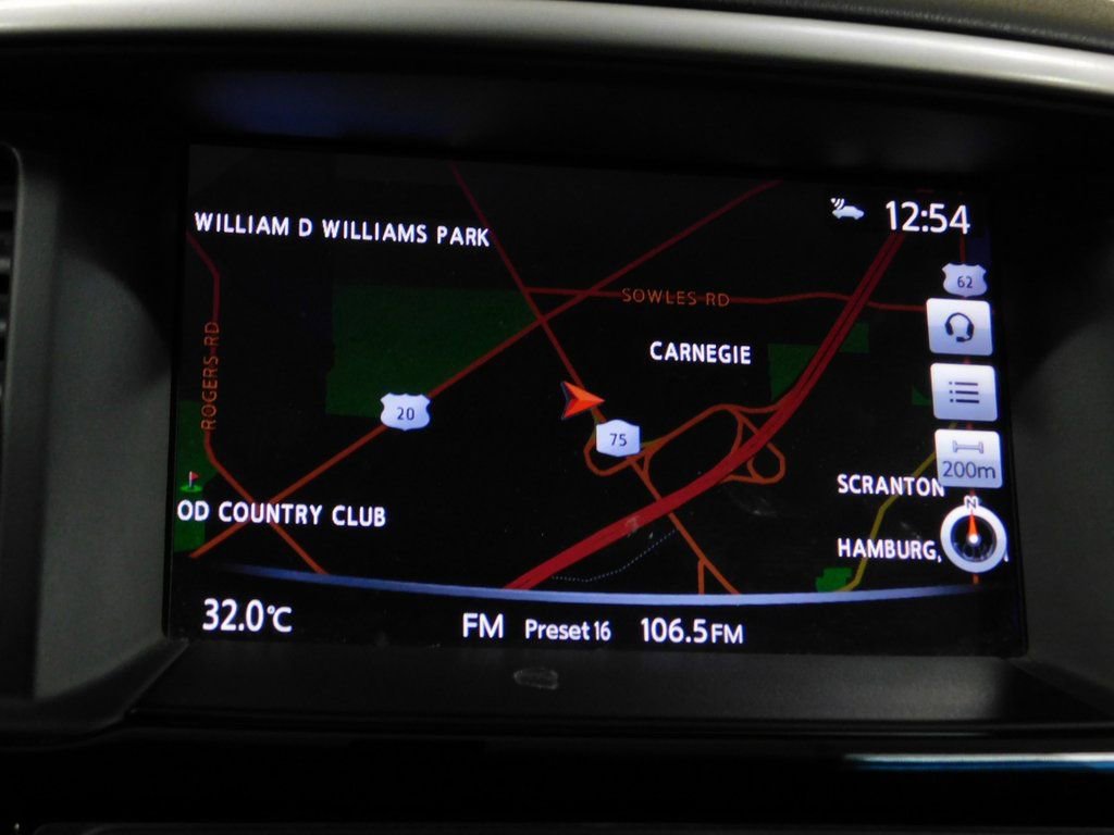 Used 2018 Nissan Pathfinder SV image 51