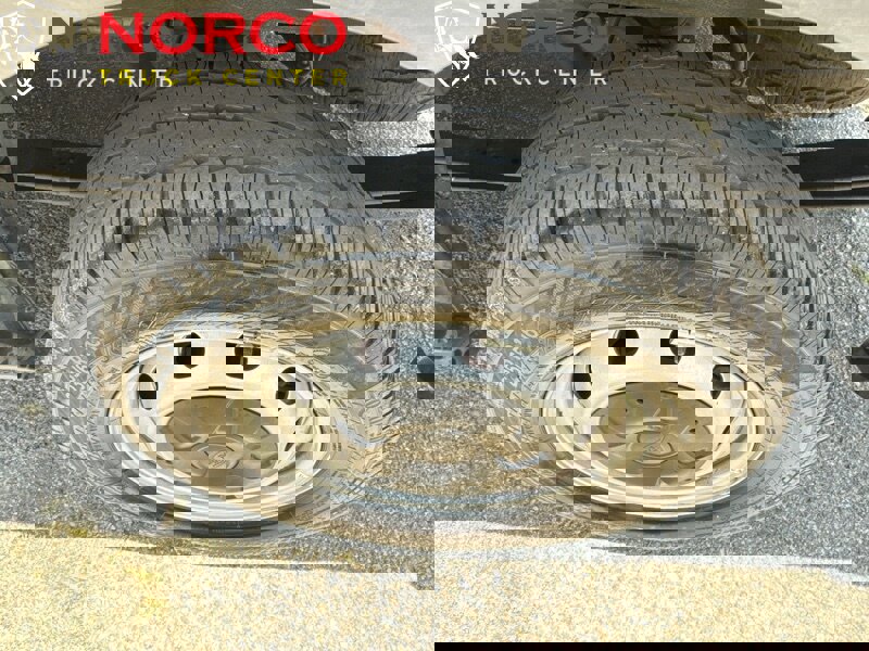 Used 2020 Ford Transit 250 Medium Roof image 15