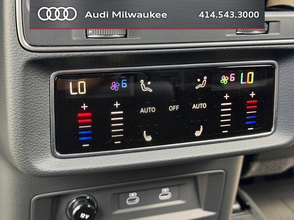 New 2027 Audi RS Q8 performance AWD/4WD image 44