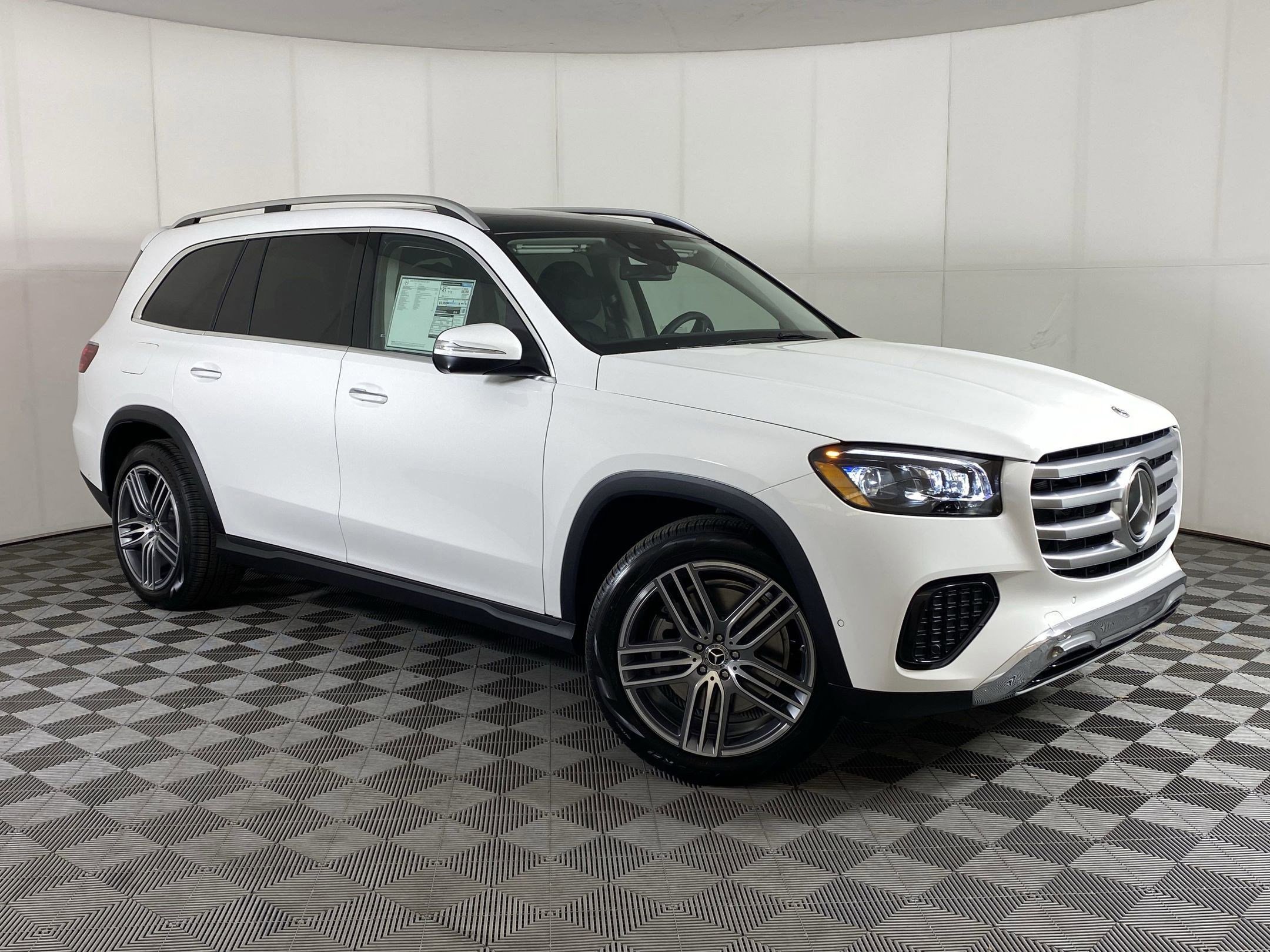 New 2025 Mercedes-Benz GLS 450 4MATIC image 6