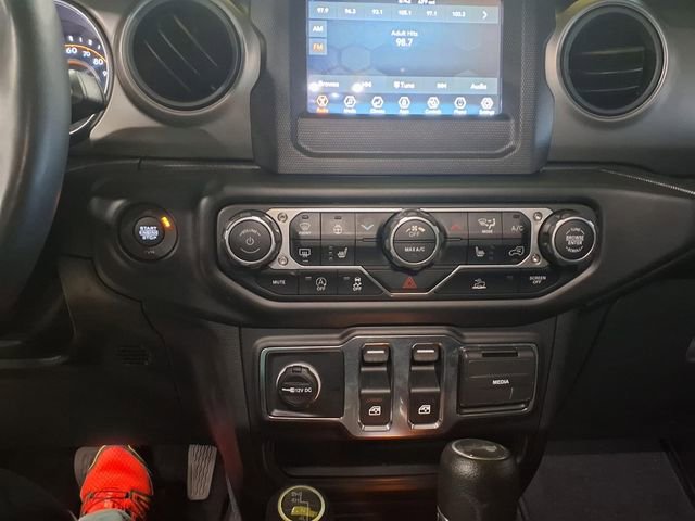 Used 2022 Jeep Wrangler Sport S AWD/4WD image 24