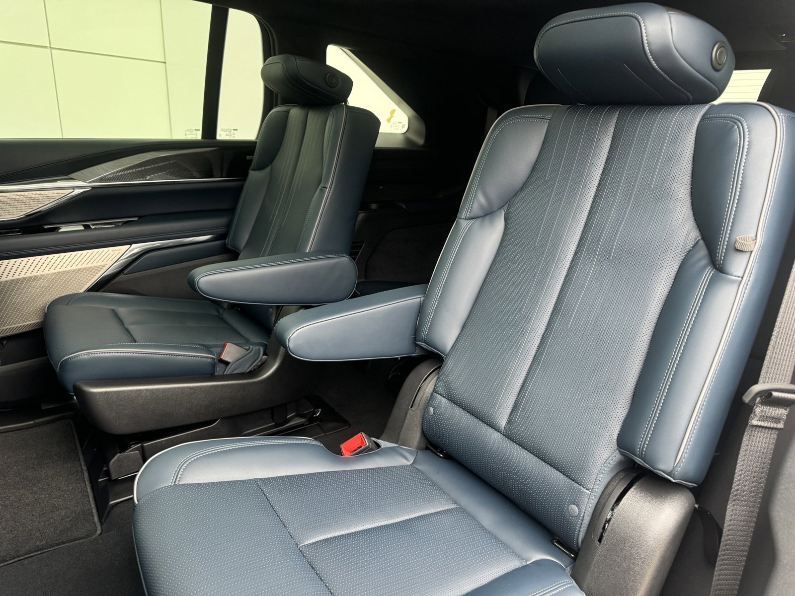 New 2025 Cadillac Escalade IQ Sport 2 image 11