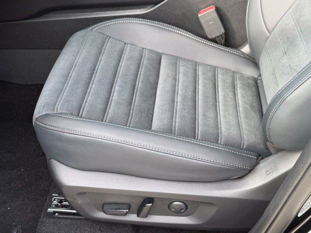 New 2026 Mitsubishi Outlander LE FWD image 23