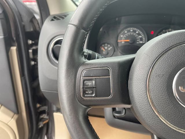 Used 2014 Jeep Patriot High Altitude image 19