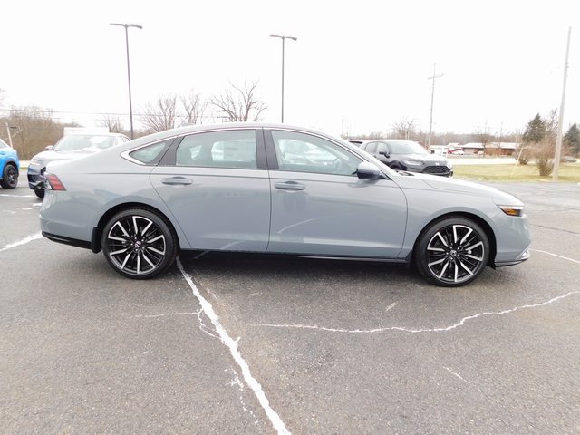 New 2025 Honda Accord Touring image 2