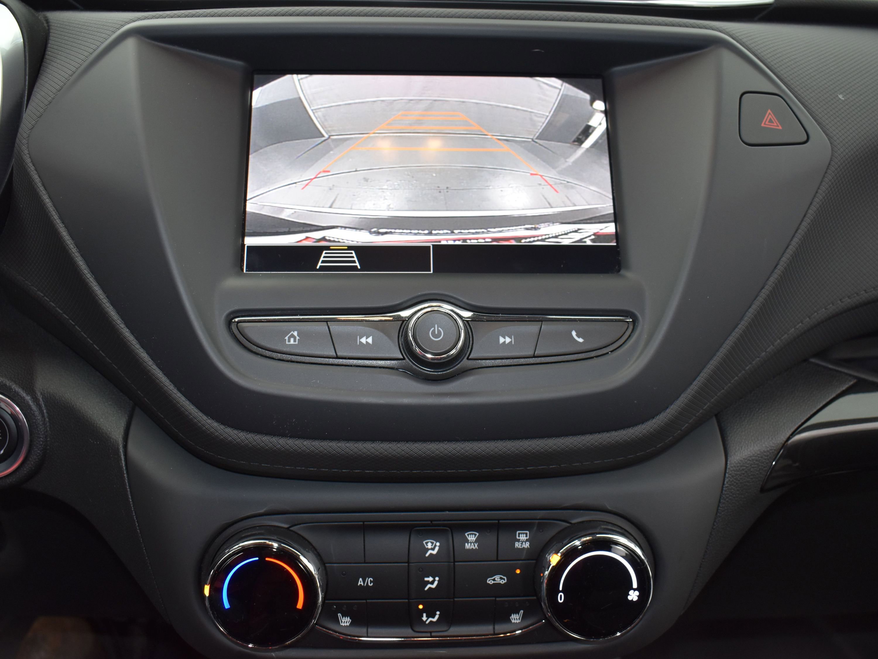 Used 2022 Chevrolet TrailBlazer LT AWD/4WD image 17