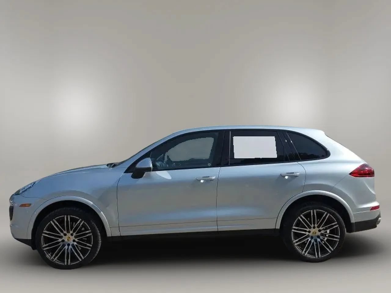 Used 2017 Porsche Cayenne AWD/4WD image 5