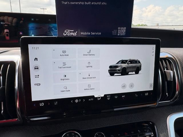 Used 2025 Ford Expedition Tremor AWD/4WD image 18