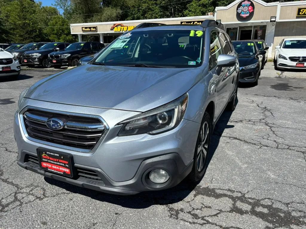 Used 2019 Subaru Outback 2.5i Limited AWD/4WD image 4