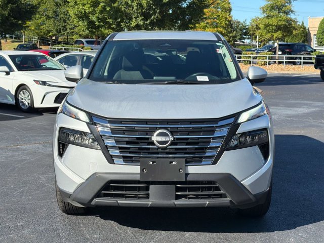 Used 2025 Nissan Rogue SV AWD/4WD image 9
