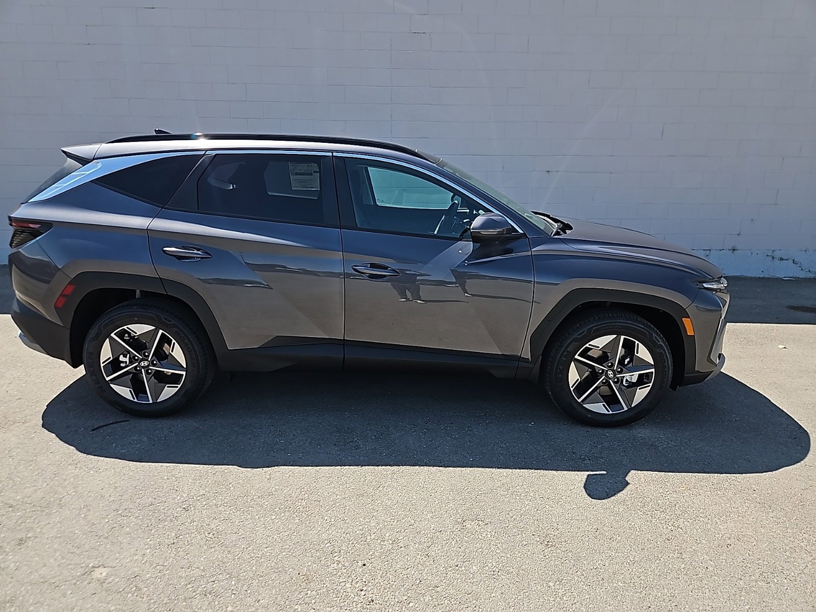 New 2025 Hyundai Tucson SEL image 3