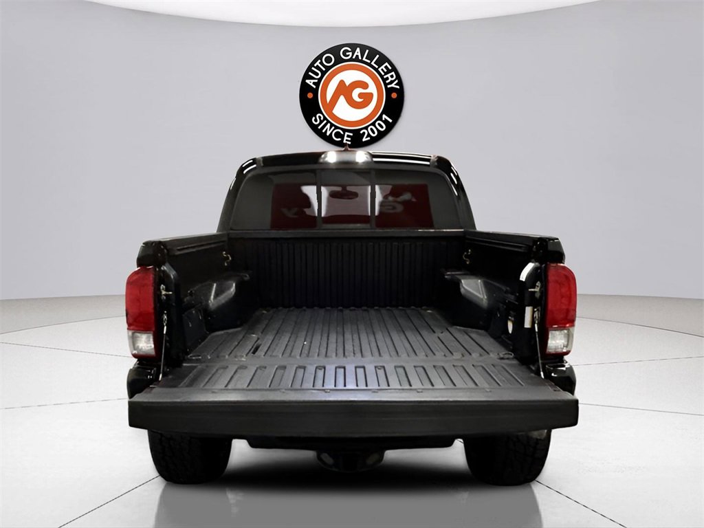 Used 2016 Toyota Tacoma TRD Sport image 20