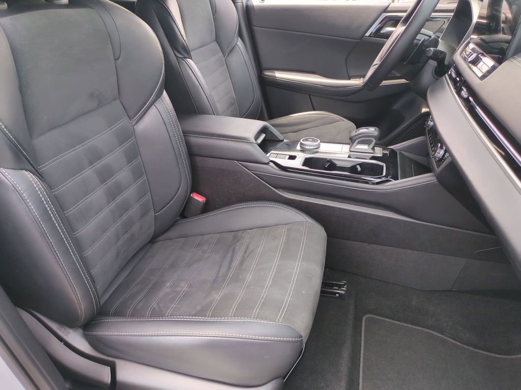 Used 2025 Mitsubishi Outlander SE AWD/4WD image 32