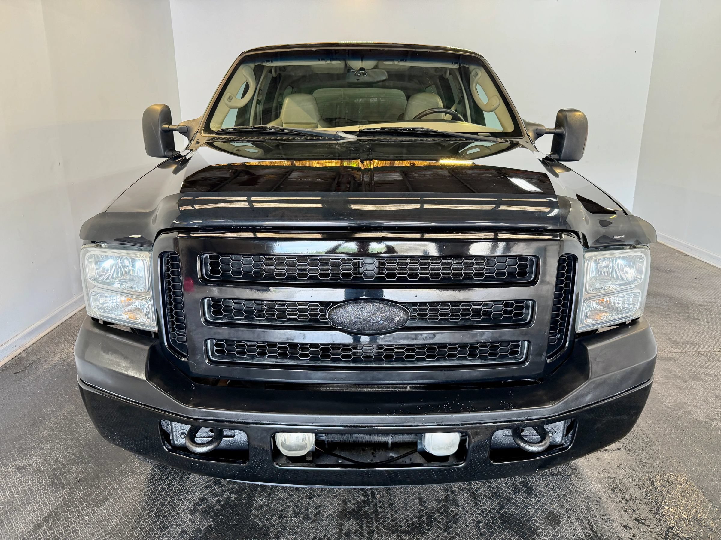 Used 2005 Ford Excursion Limited AWD/4WD image 3