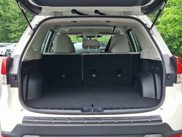 Used 2023 Subaru Forester Premium AWD/4WD image 29
