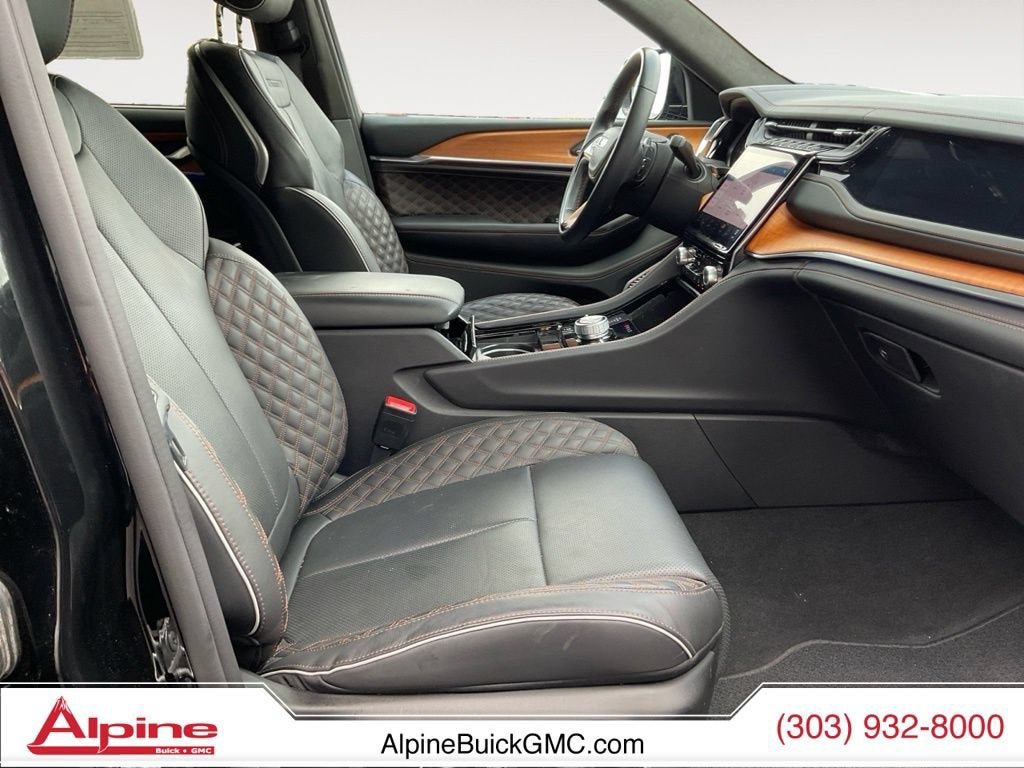 Used 2022 Jeep Grand Cherokee L Summit AWD/4WD image 15