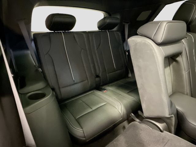 Certified 2026 Cadillac Vistiq Luxury AWD/4WD image 24