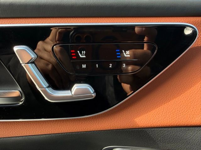 Used 2024 Mercedes-Benz GLC 300 4MATIC image 15