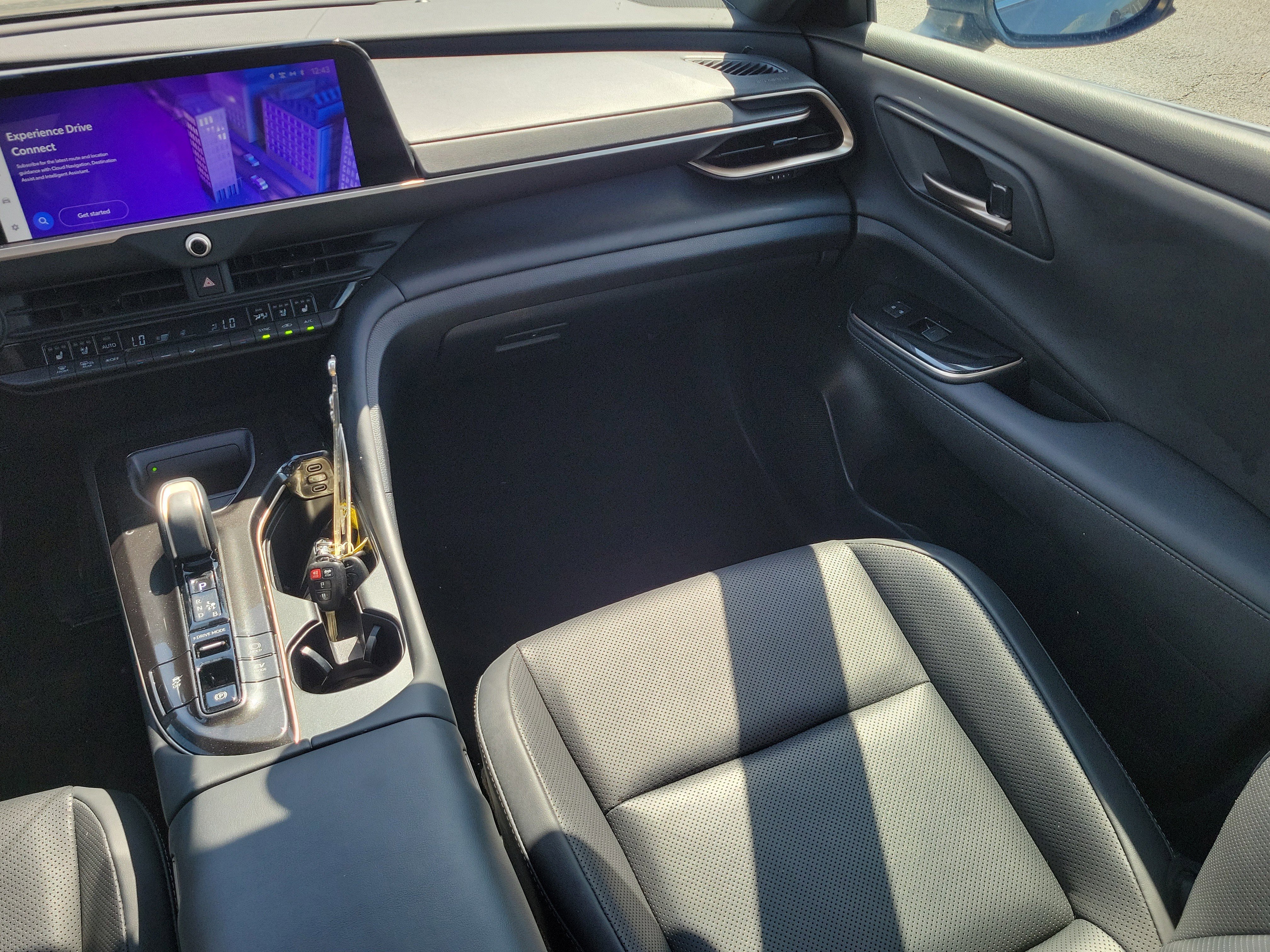 Used 2024 Toyota Crown Limited image 22