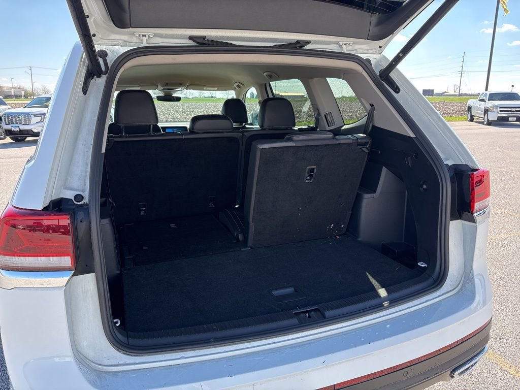 Used 2025 Volkswagen Atlas SE image 8