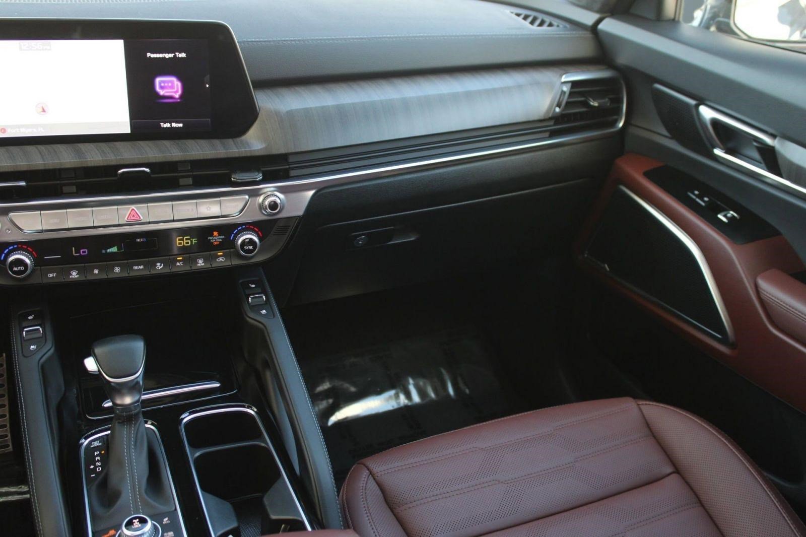 Used 2025 Kia Telluride SX Prestige image 32