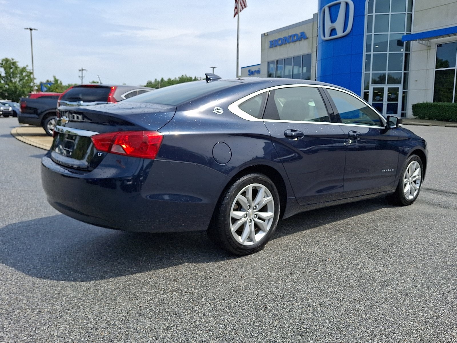 Used 2018 Chevrolet Impala LT FWD image 6
