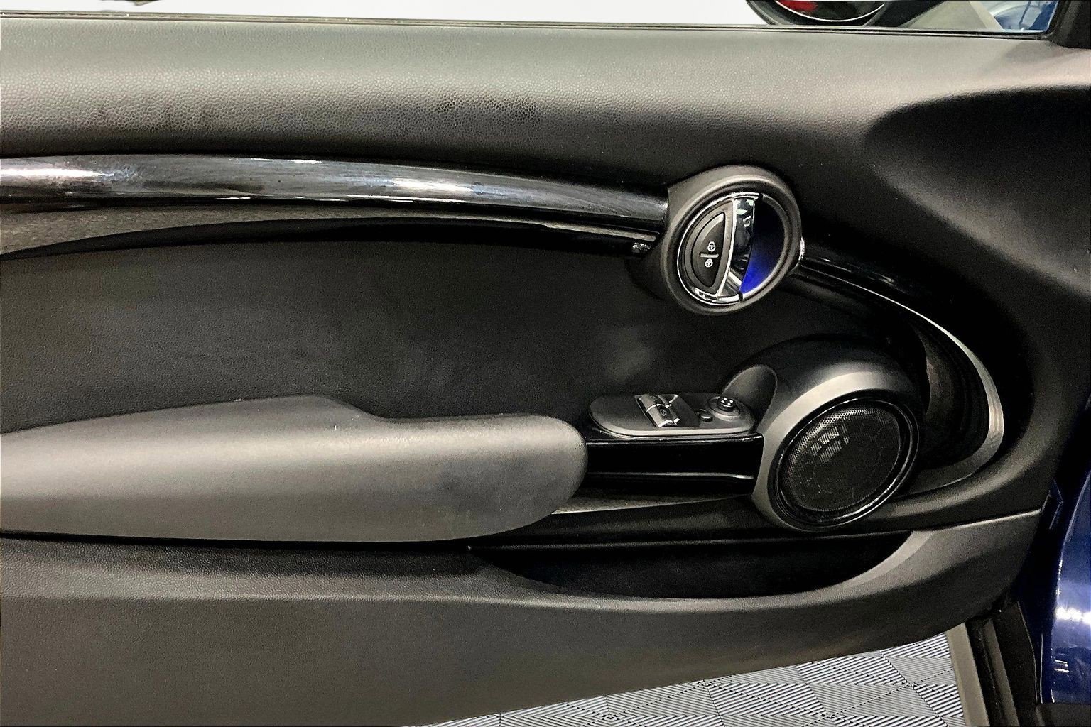 Used 2016 MINI Cooper S FWD image 18