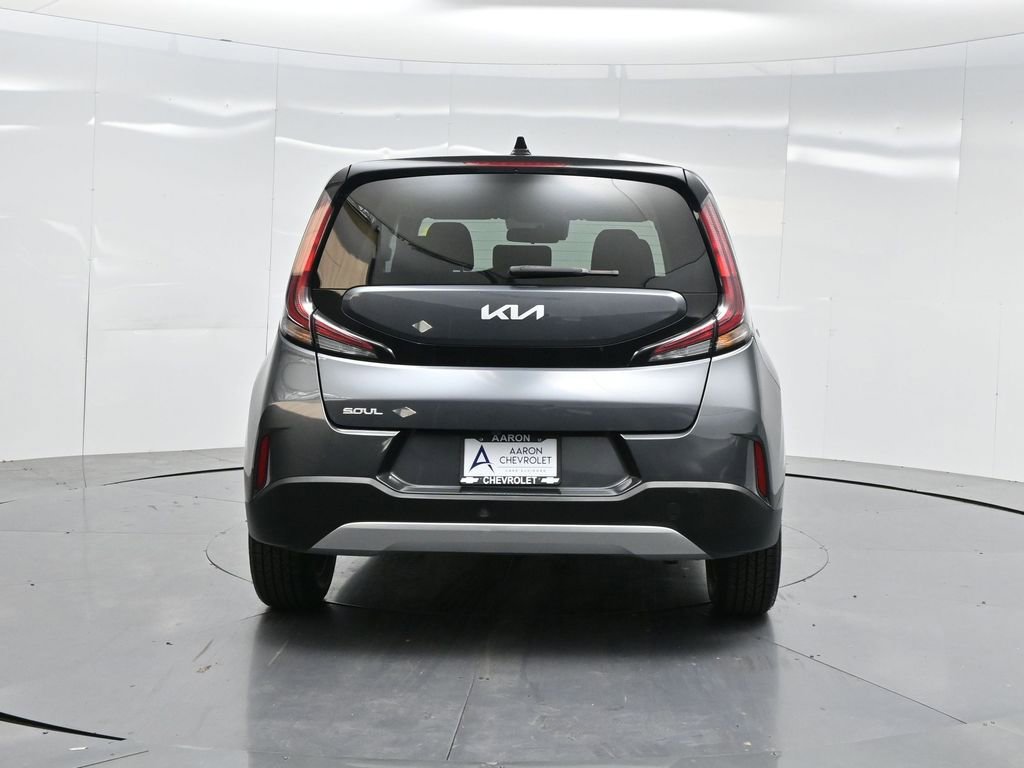 Used 2023 Kia Soul LX w/ LX Technology Package image 37