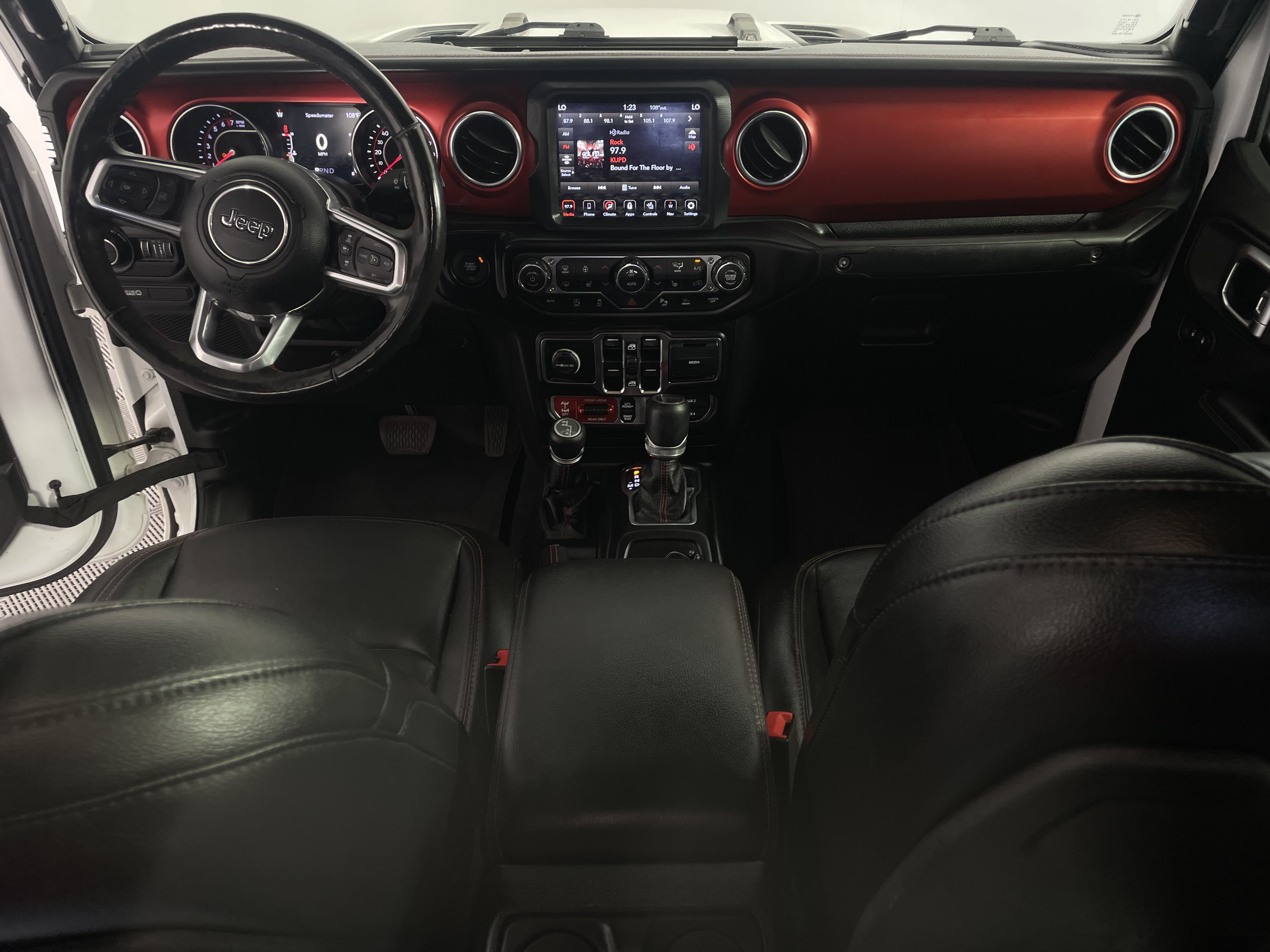 Used 2020 Jeep Gladiator Rubicon AWD/4WD image 19