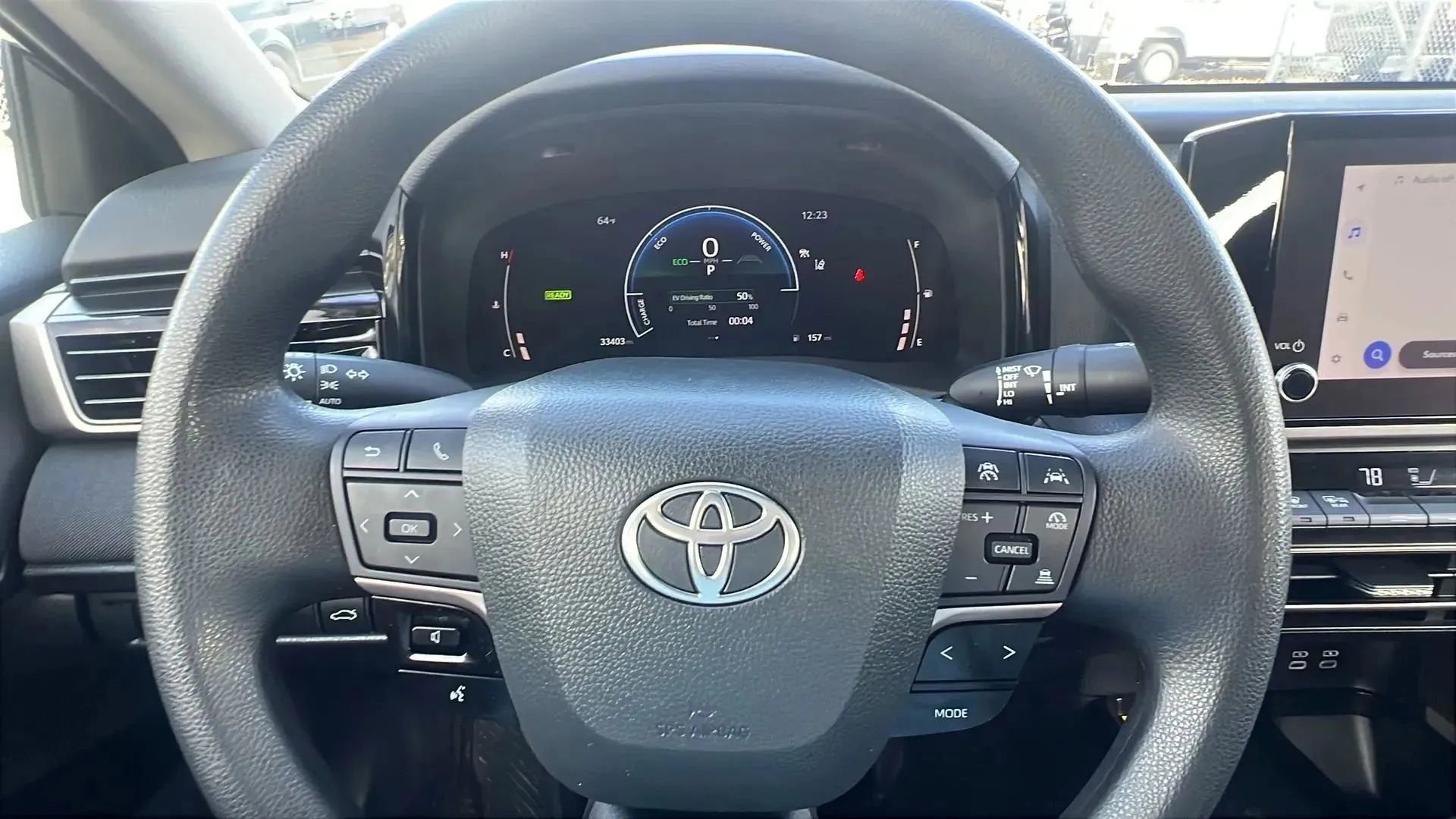 Used 2025 Toyota Camry LE image 13