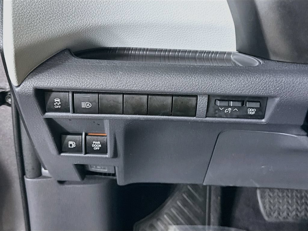 Certified 2021 Toyota Sienna XSE AWD/4WD image 21